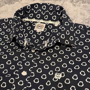 Cinch Mens Short Sleeve Button Up Shirt Black White Shark Bite Print Size L